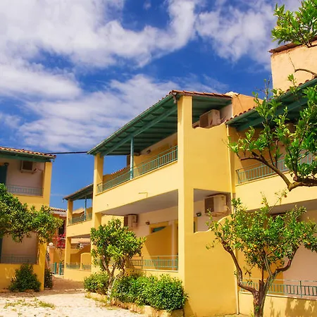 Roussos Beach Club 3* Kavos
