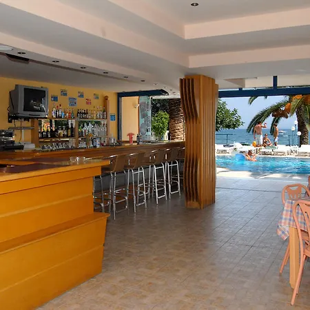 Hotel Roussos Beach Club